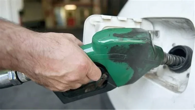 Preço da gasolina cai 0,17% e do etanol sobe 0,54% no início de março, aponta levantamento