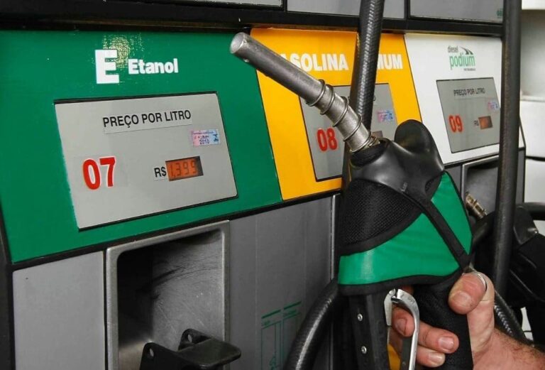 Etanol sobe 1,55% em abril e gasolina também fica 0,51% mais cara, aponta Edenred Ticket Log