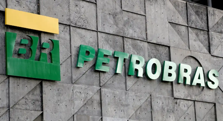 Petrobras registra recorde de produção de diesel S10 na refinaria RPBC no 2º tri