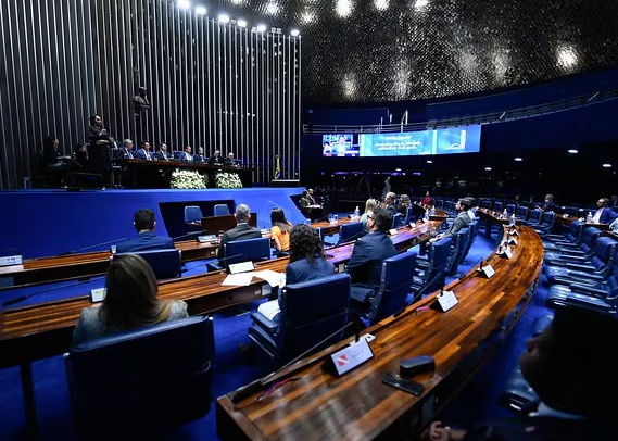 Entenda o projeto que incentiva o uso de ‘combustíveis do futuro’ que deve ser votado no Senado