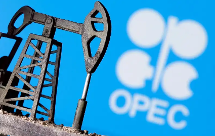 Petróleo fecha em queda, de olho na China, tensões no Oriente Médio e Opep+