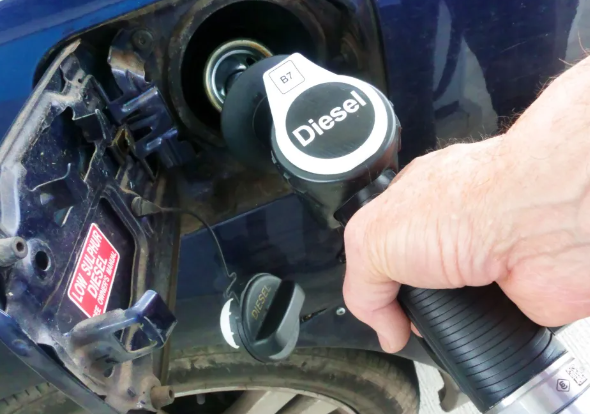 Diesel fecha outubro em alta média de 0,16% nos postos, aponta estudo