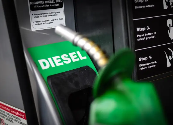 Painel do Diesel: Curitiba registra aumento e diesel comum chega a R$5,88