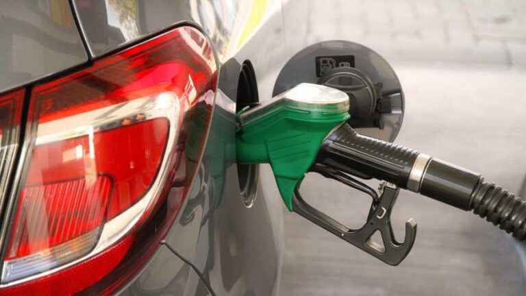 Etanol x gasolina: abastecer com álcool perde força e só vale em 12 estados