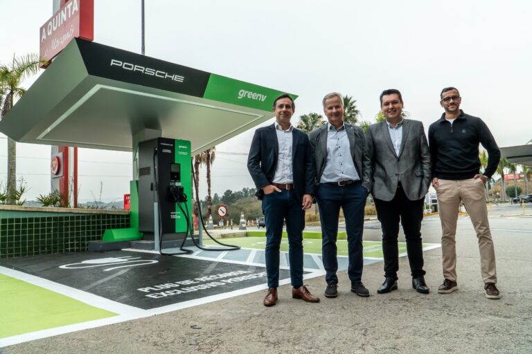 GreenV e Porsche anunciam investimento de R$ 70 milhões em rede de carregadores ultrarrápidos