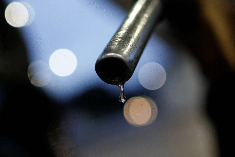 Gasolina recua em 20 estados em agosto, enquanto etanol e diesel ficam mais caros
