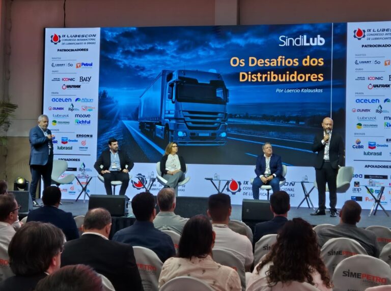 Painel debate desafios de distribuição em um país continental